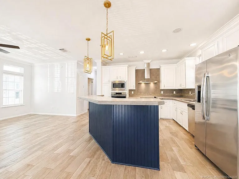 35 NE Nautical Dr — Photo 13