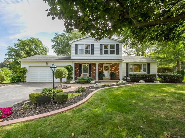 38 Northfield Gate, Pittsford, NY 14534