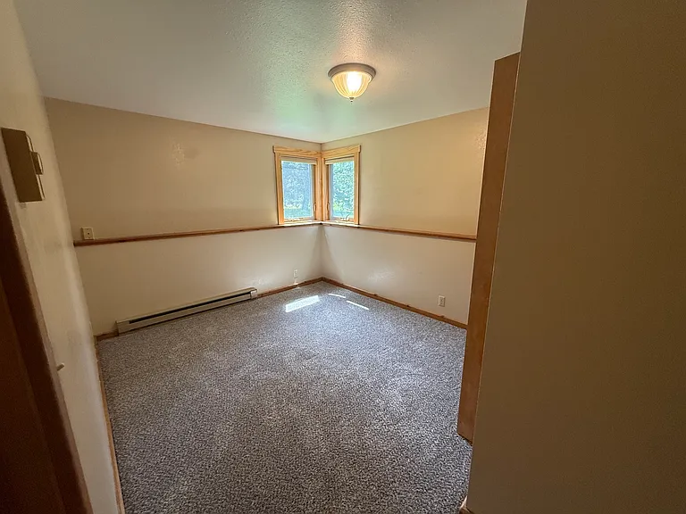 5 N Yellowstone Ave — Photo 15