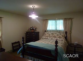 4th image of 305 Jacobs Ave