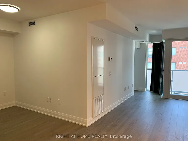 77 Mutual St #1010 — Photo 2