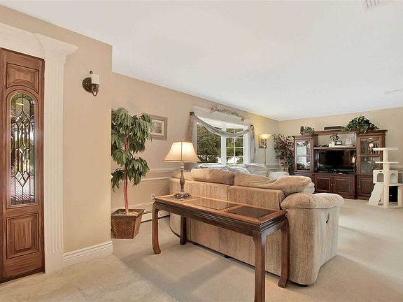 5th image of 27 Morris St