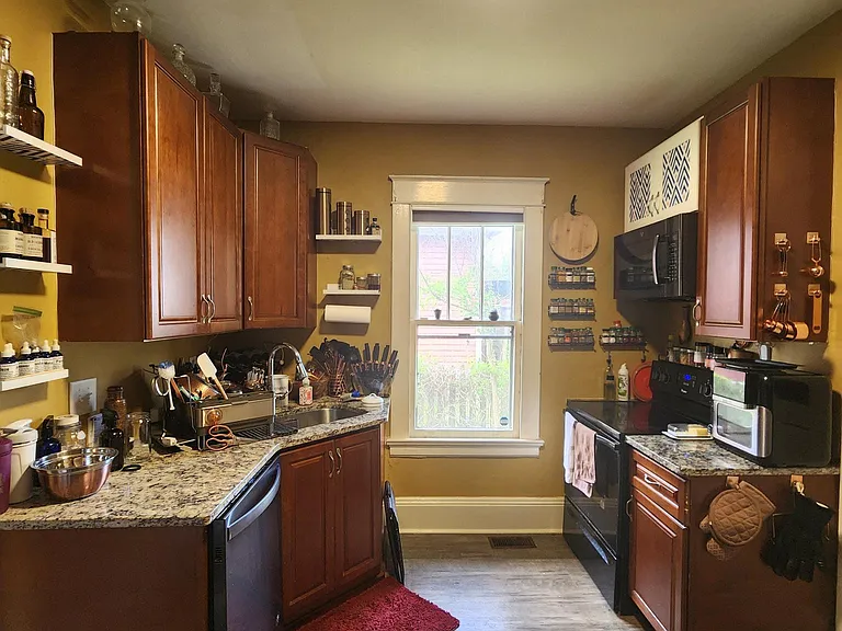 705 E Hargett St — Photo 3