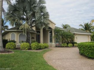 2711 Beach Pkwy W, Cape Coral, FL 33914