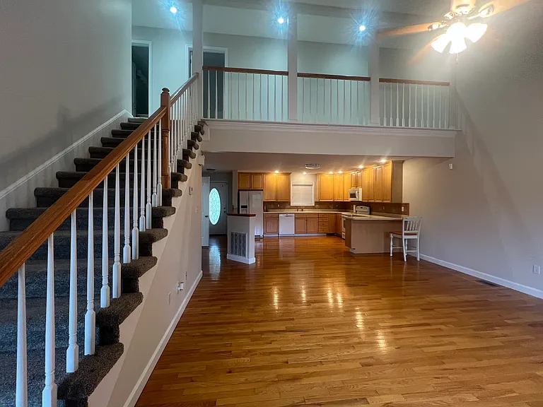 109 Estate Ln — Photo 6