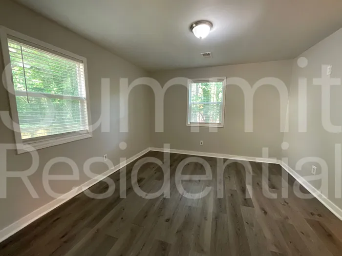 2590 Godfrey Dr NW — Photo 6