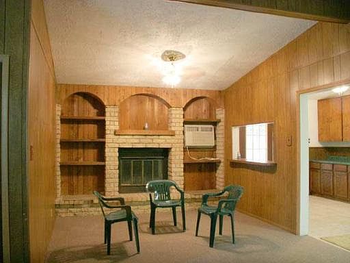 2nd image of 4826 CASTLE PRINCE DR