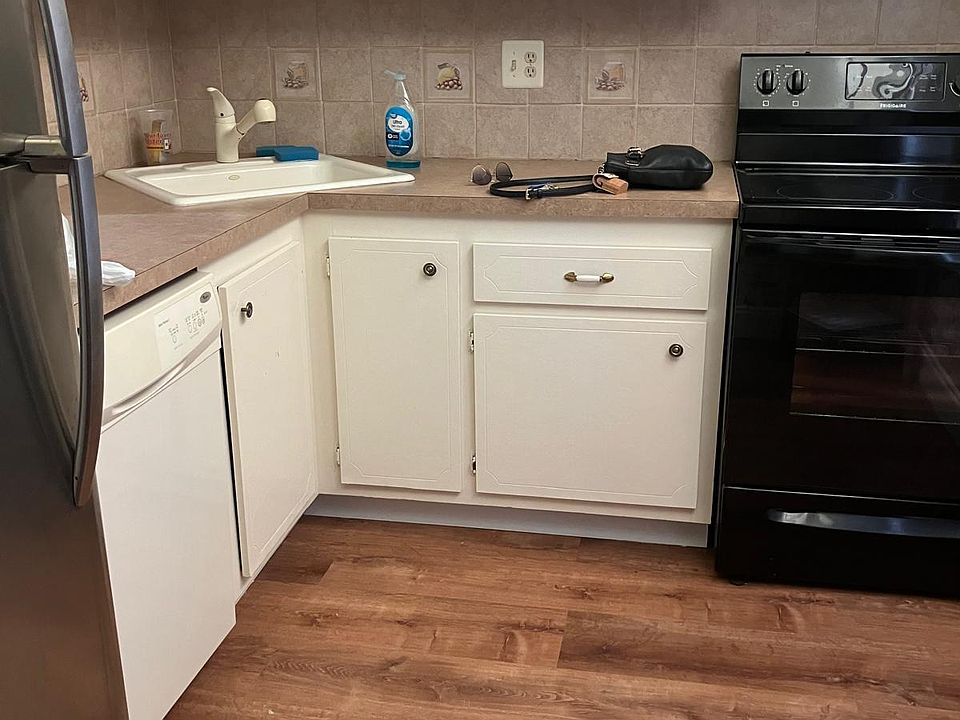 1st image of 5860 NW 64th Ave APT 202
