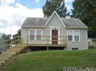 405 S 5th St, Vandalia, IL 62471