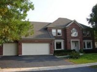 660 Waterbury Dr, Aurora, IL