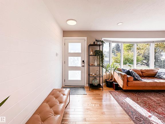 3rd image of 15256 86th Ave NW