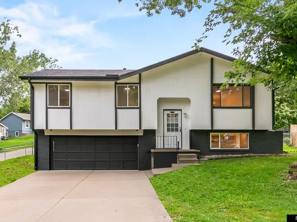 7175 N 51st St, Omaha, NE 68152