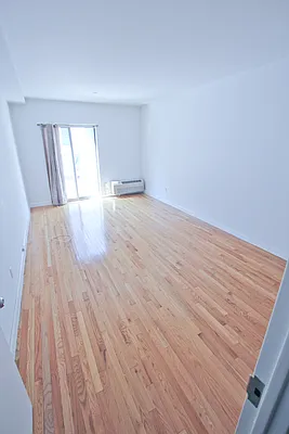 Rented by Jonis Realty | media 18