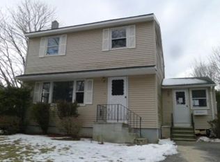 39 Lyndale Ave, Methuen, MA 01844