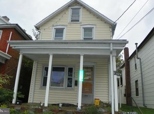 712 S 2nd St, Chambersburg, PA 17201