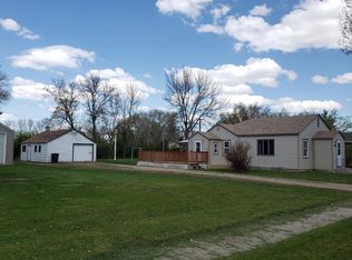 626 2nd St SW, Stanley, ND 58784