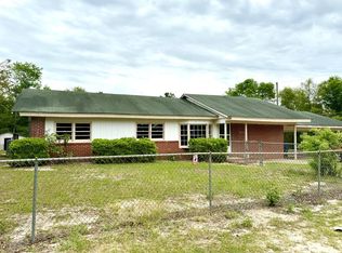 360 Spring Oak St, Douglas, GA 31533