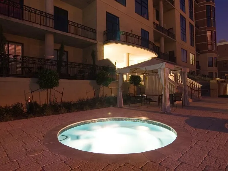 5005 Hidalgo St #413 — Photo 11