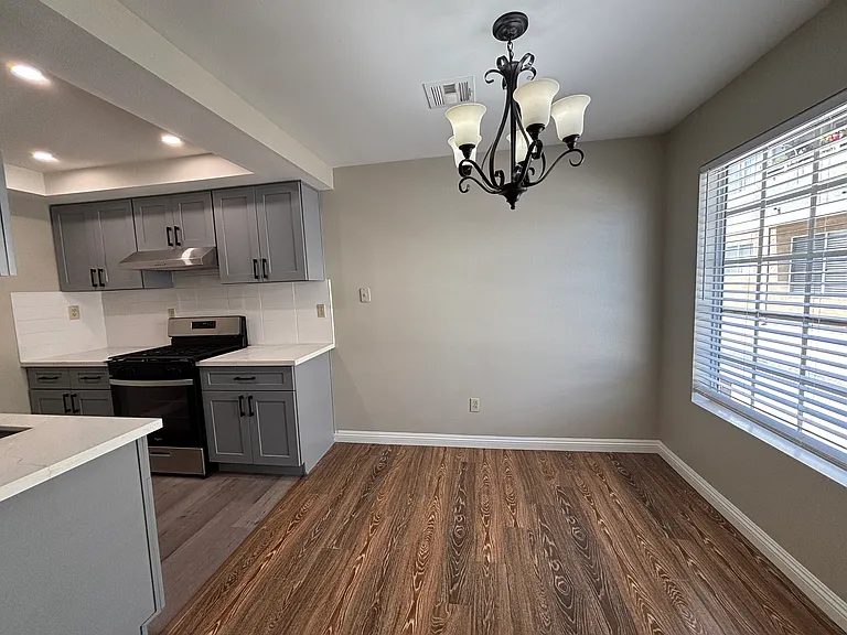 512 Chestnut Ave #3 — Photo 1