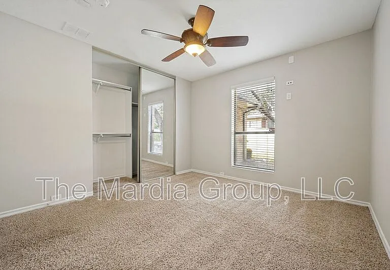 2702 Lookout Pl — Photo 15