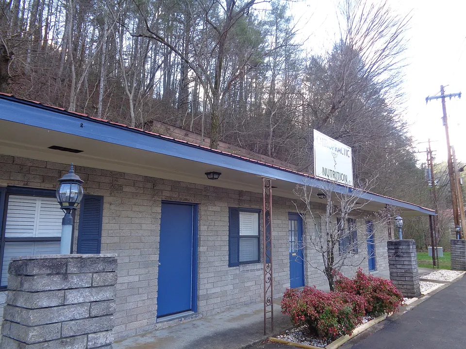 7016 E Lamar Alexander Pkwy #1