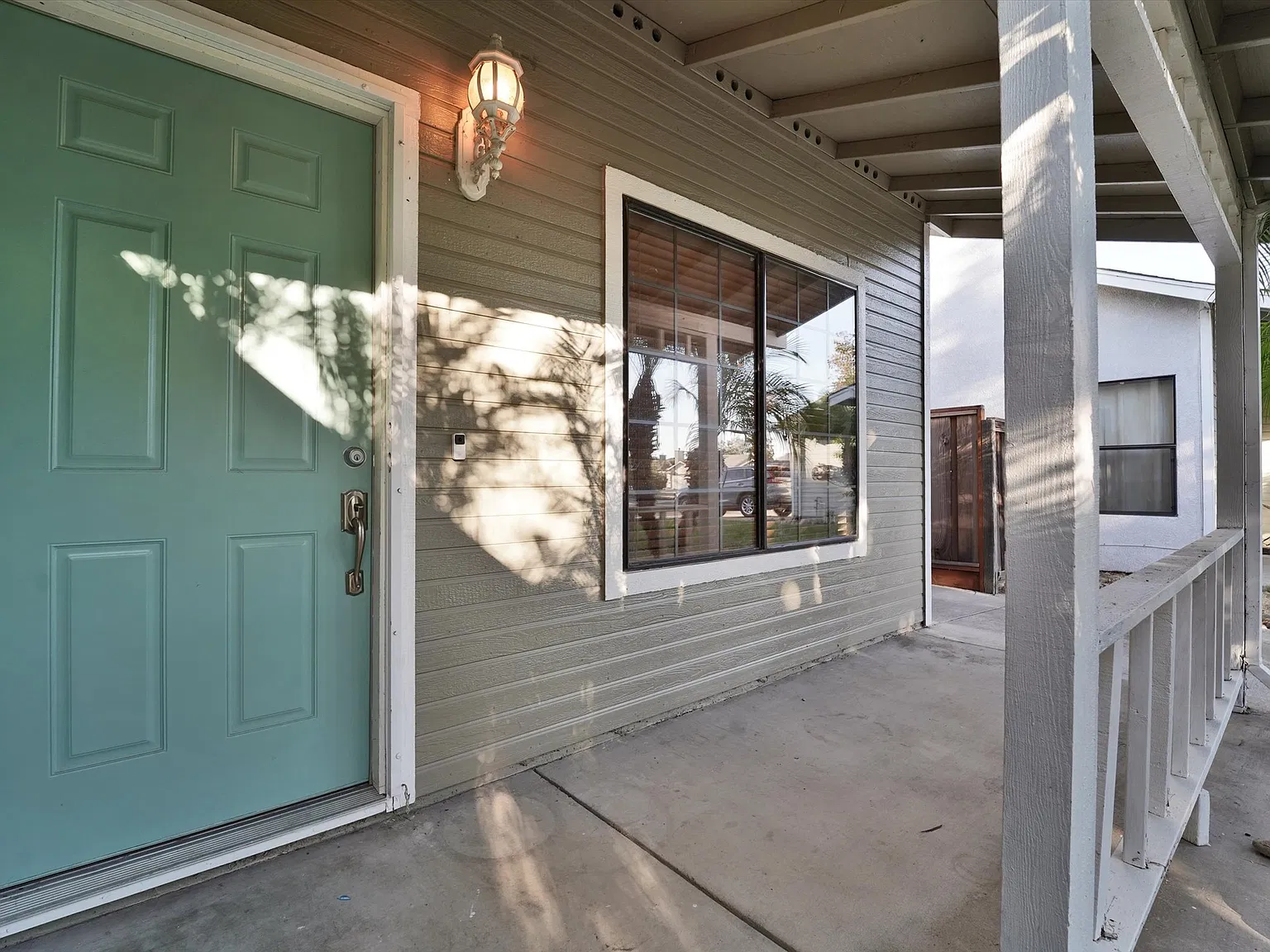 3 bed, 1120 sqft, $2,950 — Photo 3