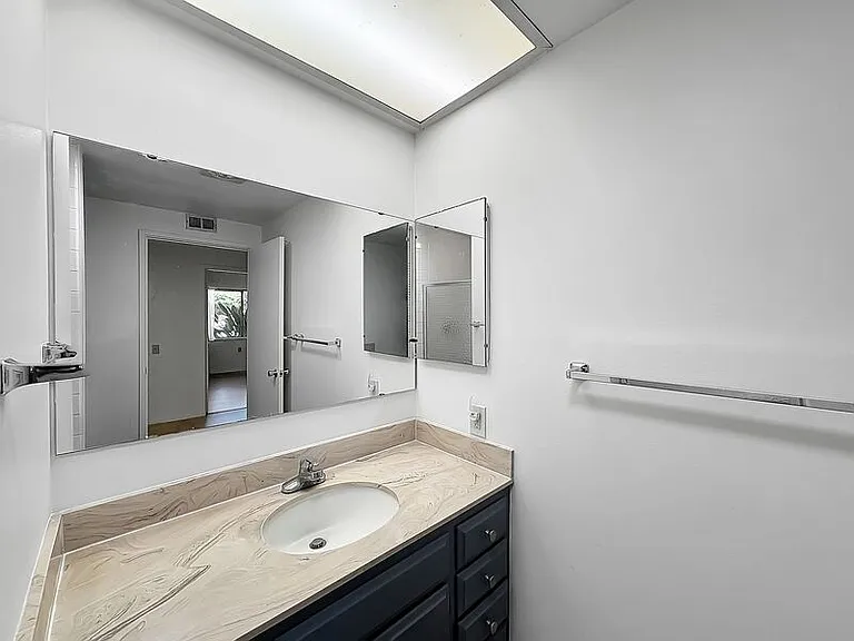 16737 Meandro Dr — Photo 12