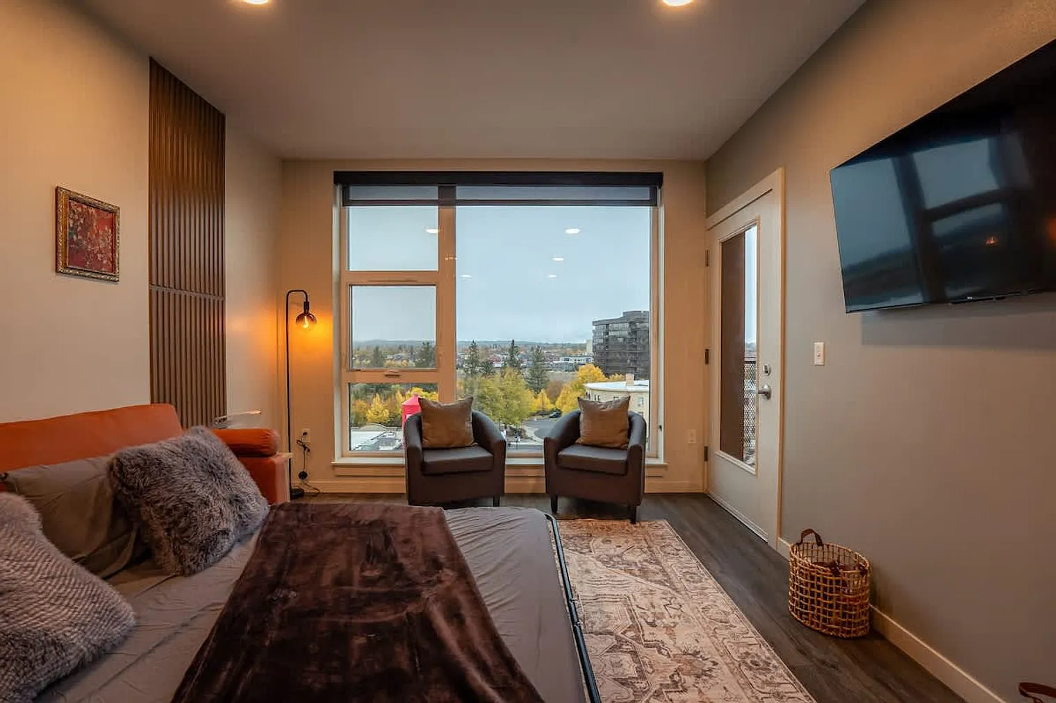 2 bed, 1.0 bath, $4,506 — Photo 3