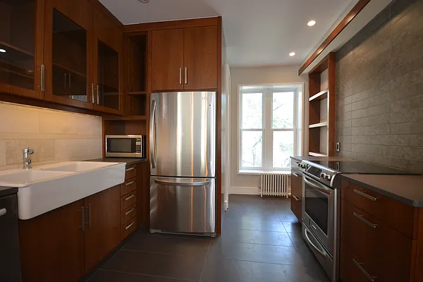 Rented by Tipping Point Real Estate LLC | media 19