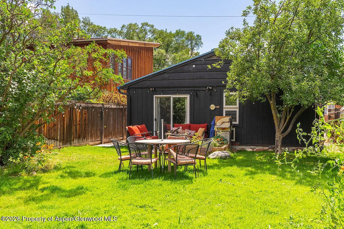 1 bed, 480 sqft, $3,500 — Photo 1