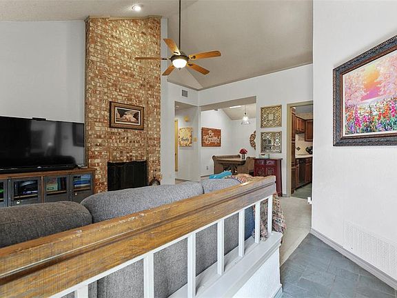 4th image of 2128 Avignon Dr
