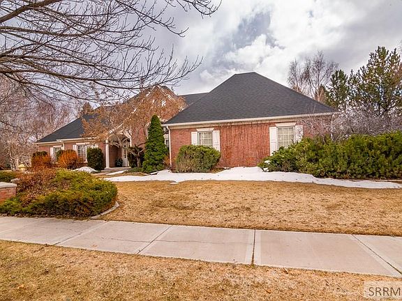 3rd image of 117 W Stone Run Ln