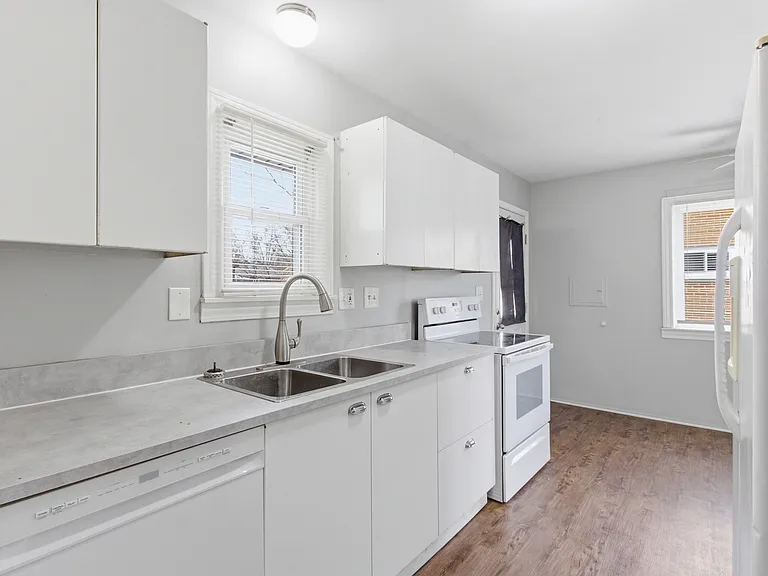 125 Sheffield Dr — Photo 9
