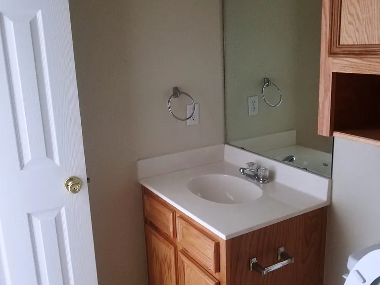 306 Janelle Dr #B — Photo 3