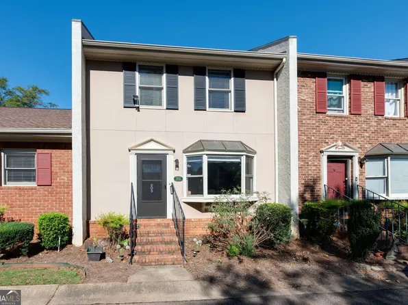 250 Cleveland Rd APT 205, Bogart, GA 30622