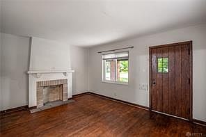 4th image of 1204 Acorn Dr