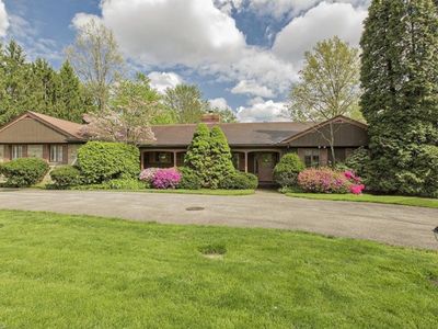 6688 Gates Mills Blvd, Gates Mills, OH, 44040