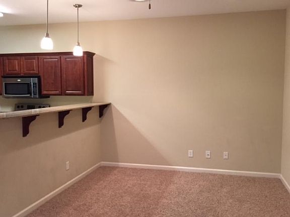 3rd image of 830 Arbor Lake Dr