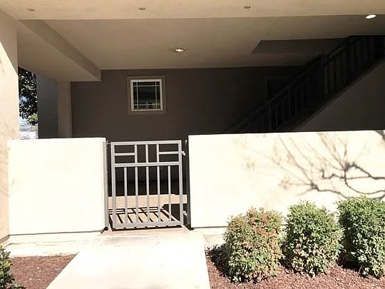 3704 Feather Ln — Photo 2