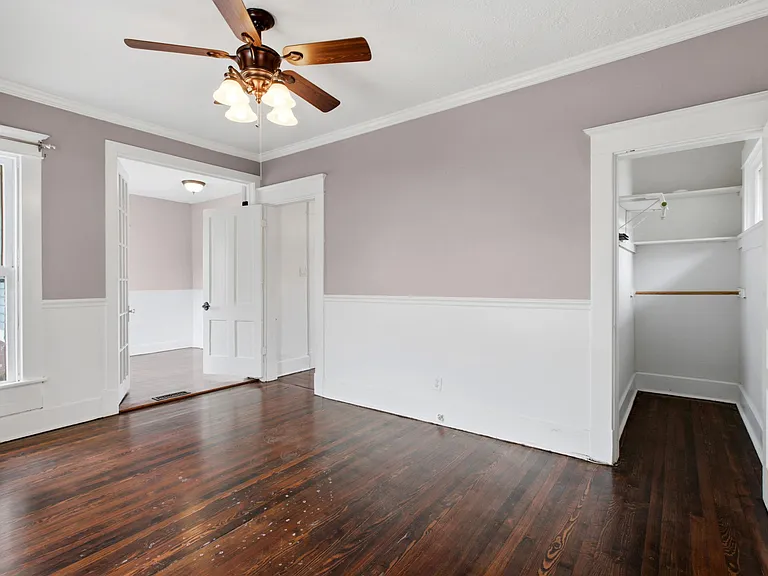 2036 N Talbott St — Photo 36