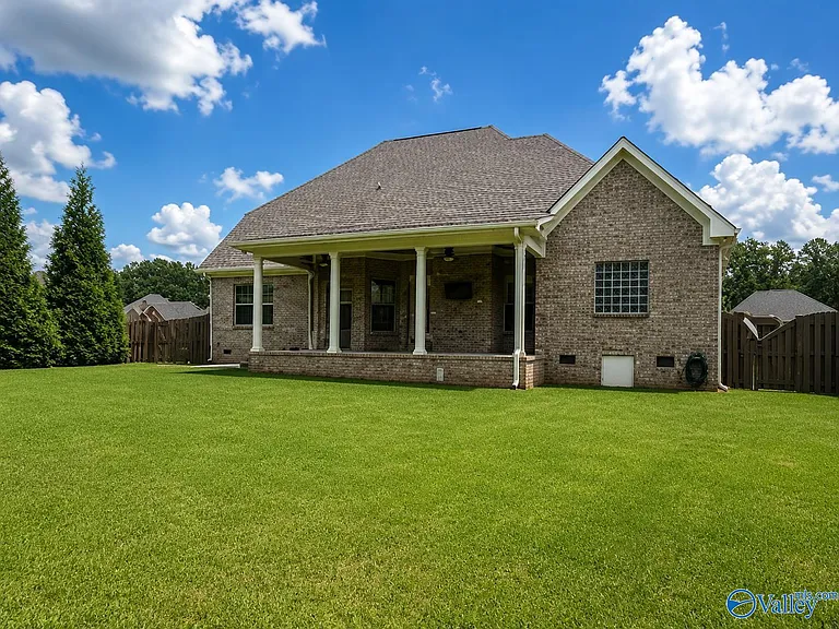 14263 Muirfield Dr — Photo 19