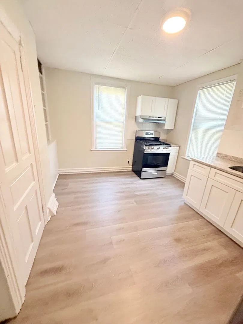 Ready to Move-in-127 9th street Brookhaven PA! — Photo 3