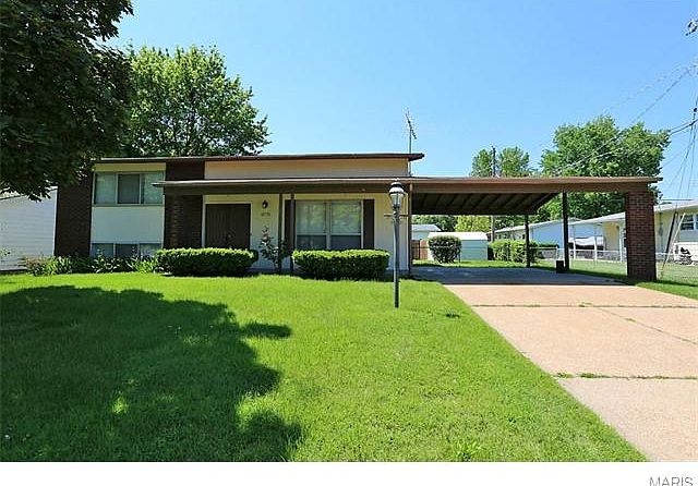1st image of 2775 Knollwood Ln