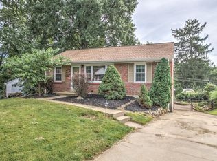 10306 Pineview Ct, Saint Louis, MO 63114