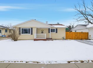 353 E Norman Ln, Wheeling, IL 60090