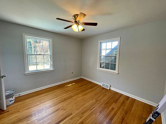4th image of 1203 Toledo Ave
