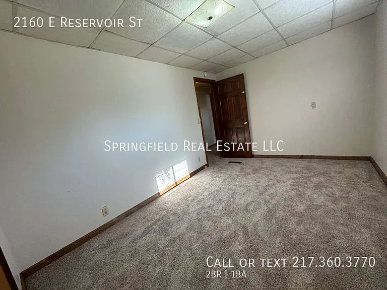 2160 E Reservoir St — Photo 11