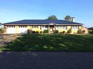 943 Thomas Ave NW, Carrollton, OH 44615