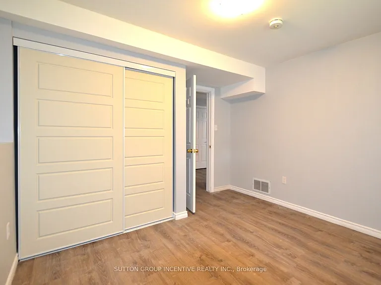 39 Jones Dr #LOWER — Photo 7