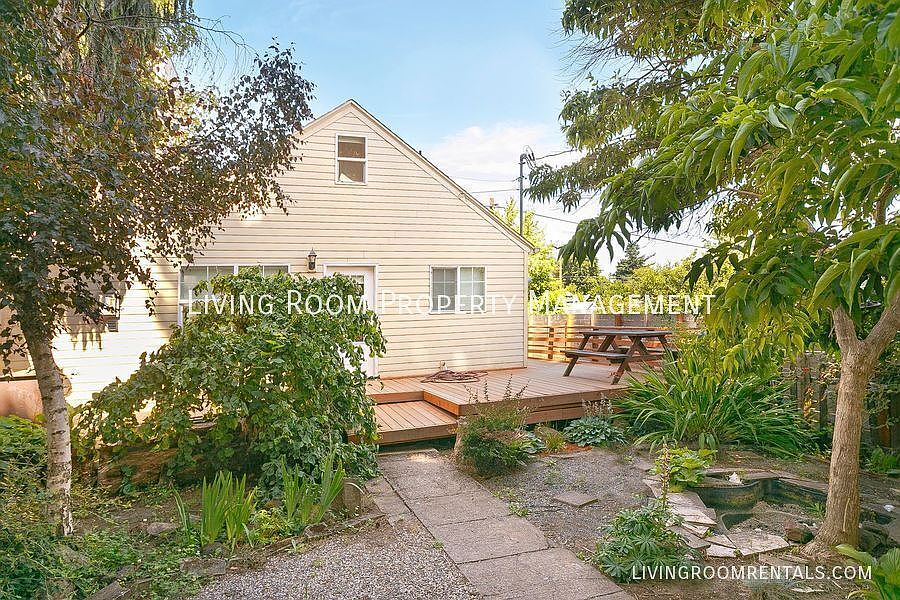 1st image of 4403 N Albina Ave